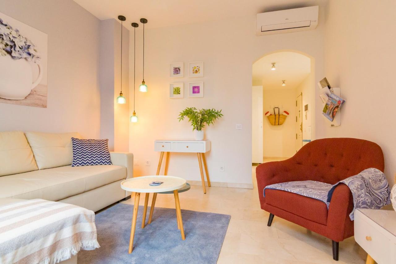 Agua VI & Seasonal Pool By Ele Apartments Malaga Bagian luar foto